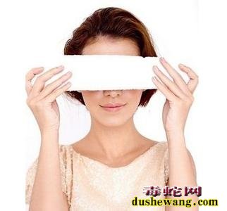 蛇毒喷到眼睛里怎么办？