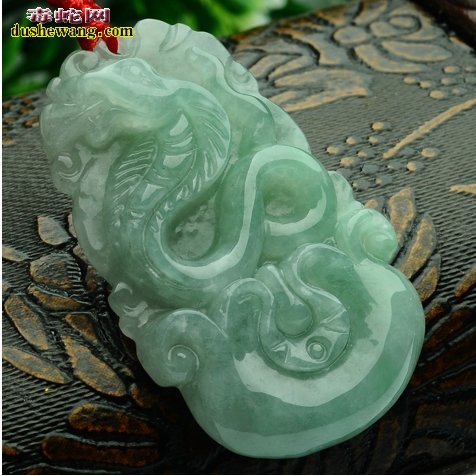 玉雕蛇图片