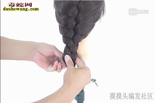 蝎子辫的编法图解