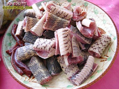 菜花蛇不能和什么东西一起吃?