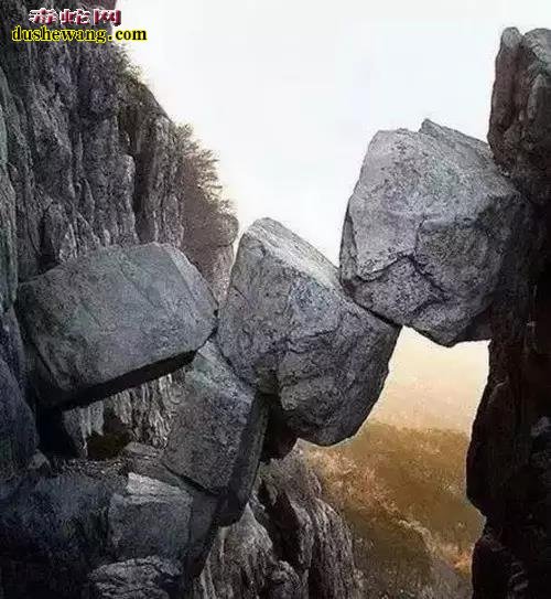 全世界最怪异的石头大全