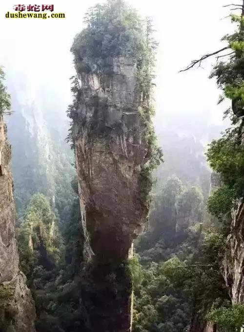 全世界最怪异的石头大全