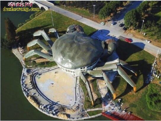 “大闸蟹房子”:苏州现巨型大闸蟹建筑 看到不敢进去住