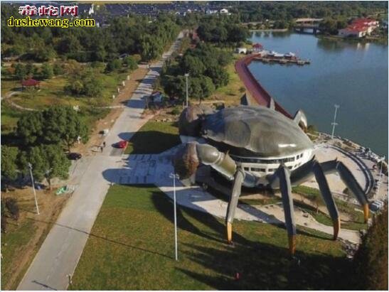 “大闸蟹房子”：苏州现巨型大闸蟹建筑 看到不敢进去住