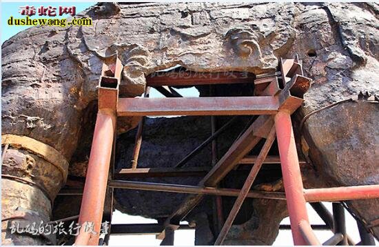 中国最大的铁狮子：重达32吨屹立千年不倒 外国人做不到！