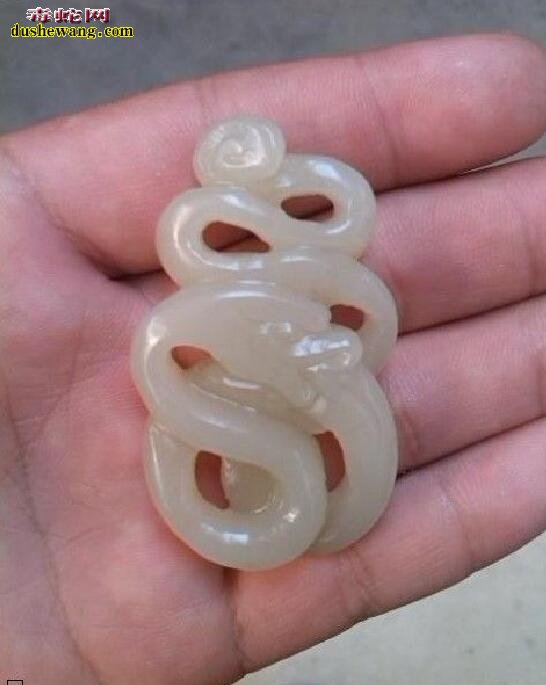 玉蛇图片,玉蛇吊坠图片大全欣赏