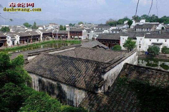 “中国第一奇村”诸葛八卦村:诸葛亮的后裔隐居地,600多年无人敢踏入!