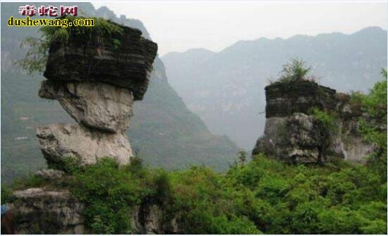 湖北现“地狱之门” 山洞巨大温差至今未解!