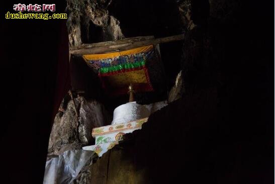 揭秘:玉树大峡谷口的神秘寺院-洛麦叶寺!无数“自显像”无法解释!