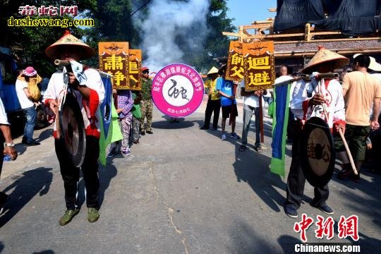 “游蛇神”闽北七巧节与蛇共舞!樟湖坂崇蛇民俗集中体祭蛇神活动!