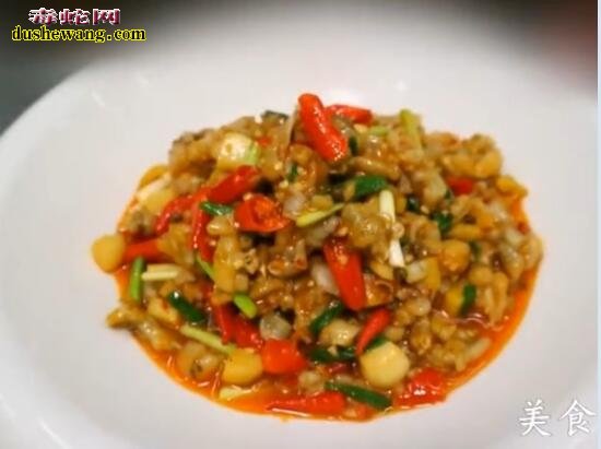 泡椒牛蛙做法:大厨教你怎么在家做美味泡椒牛蛙