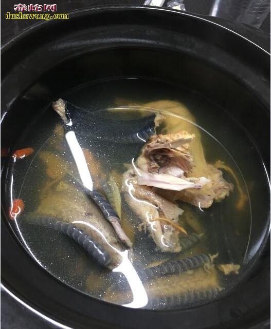 乌梢蛇汤的做法