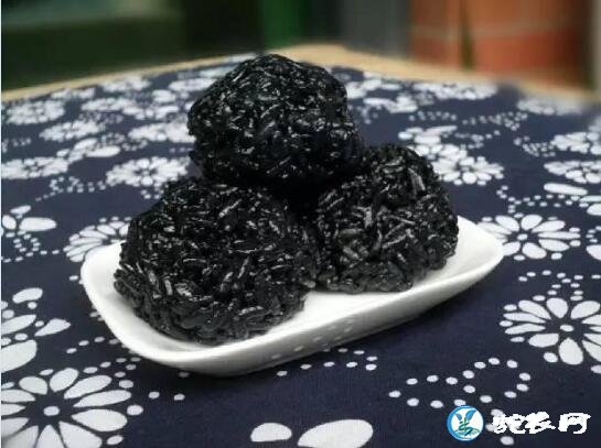 四月初八吃乌米团子的来由?原来和孙膑忍辱有关!