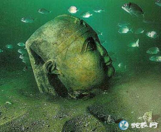 考古学家海底发现疑似9000年前的黄金城!