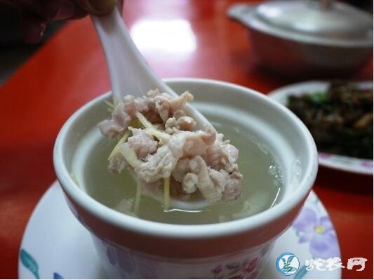 蛇肉与草莓可以吃吗?吃蛇肉后可以喝茶吗?