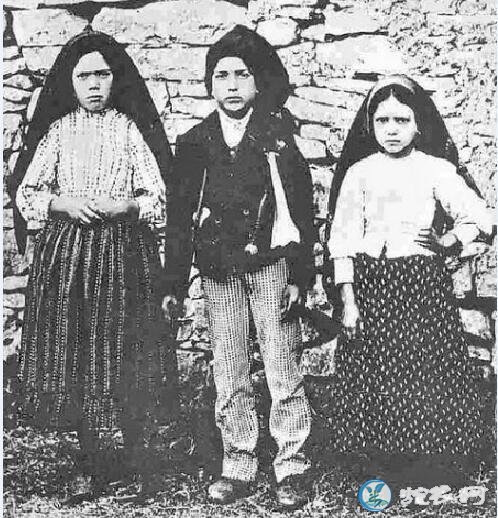 1917年葡萄牙法蒂玛事件揭秘!7万人亲眼目睹整个事件是真的吗?