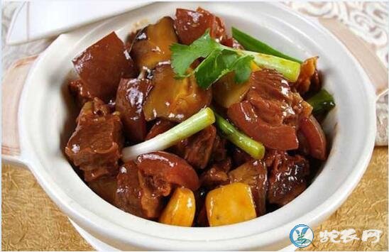 乌梢蛇炖狗肉、蛇肉跟狗肉可以一起炖着吃吗?