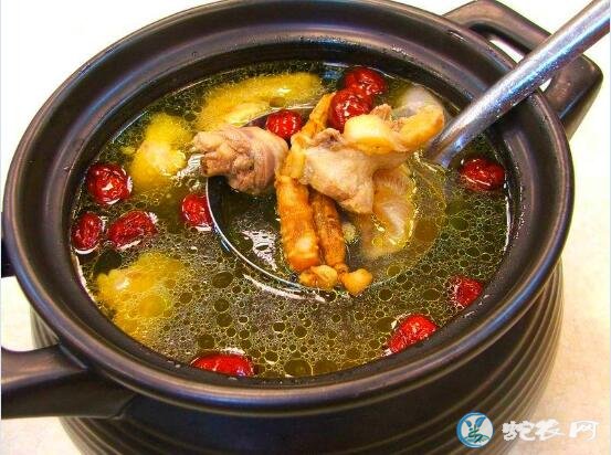 天麻炖鸡、天麻炖鸡的功效与作用?