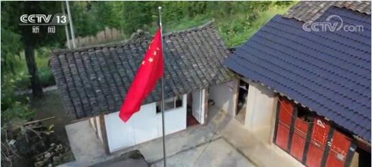 农村教育扶贫!一个学生也要不能落下!