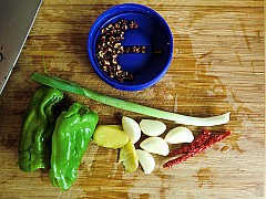 虾尾的做法、好吃的家常菜炒虾尾做法大全!