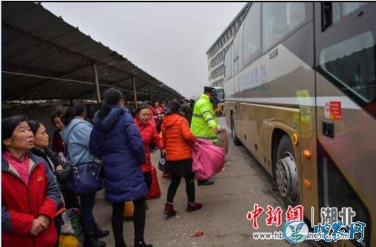 民工潮开始:宜都交警护送2500名农民工返乡过年!