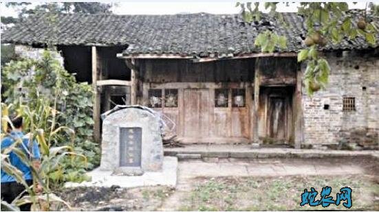 农村俗语:“门前坟,房后水”是什么意思?预示着什么?