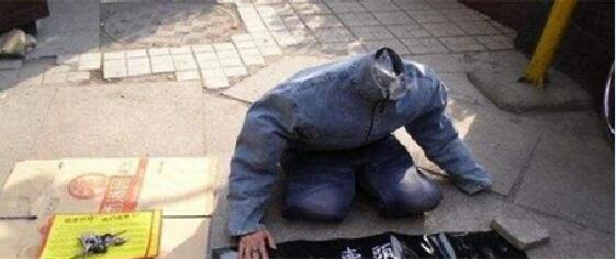 无头人存活15年是真的吗?美国费城医学博士杜鲁门真假揭秘!