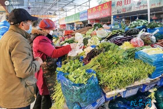 农业农村部:猪肉均价比27日涨0.2%、28种蔬菜上涨0.4%!