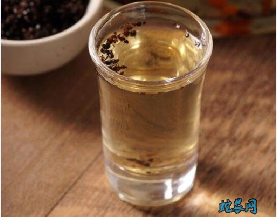黑蚂蚁泡酒、黑蚂蚁泡酒治风湿病配方分享!