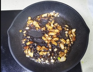 菜花炒肉的做法家常菜步骤图3