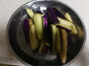 酱焖茄子做法步骤图2