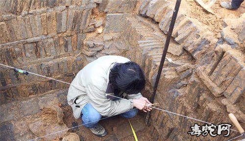 诸葛神弩、湖北挖出1700年前“冲锋枪”！现代冲锋枪鼻祖！