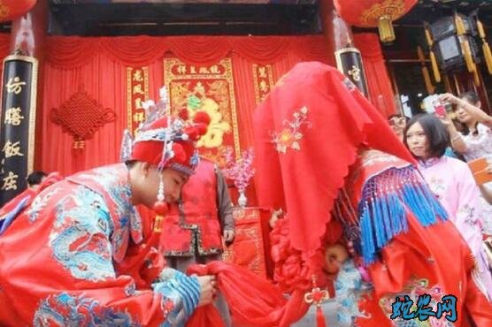 农村俗语:“宁要男大一春,不要女大一辰”是什么意思?