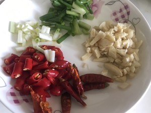 简单的家常菜花菜做法步骤图3