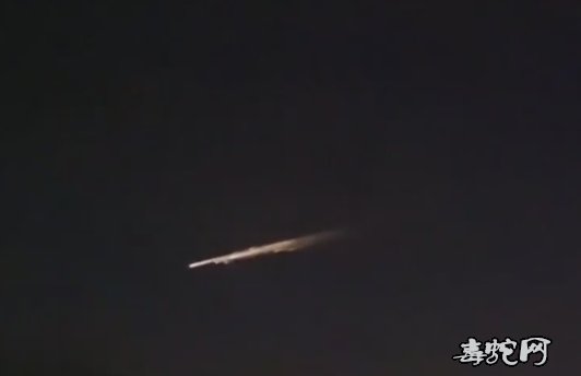 澳大利亚夜空不明火球！是神秘飞行物还是陨石呢？