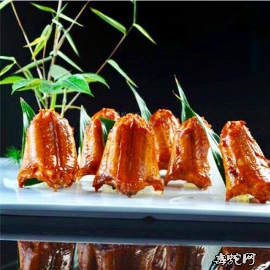 南蛇肉图片、被禁食的各种南蛇肉美食图片回顾!