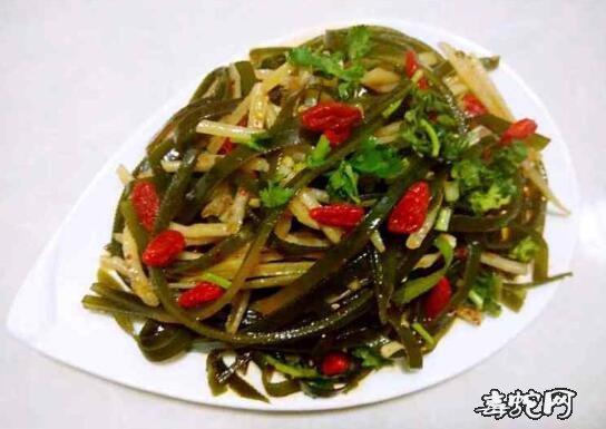 药膳食疗菜谱:枸杞降压海带丝做法