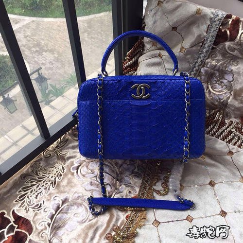 宝蓝色蛇皮女包、时尚宝蓝色蛇皮女包图片大全欣赏!