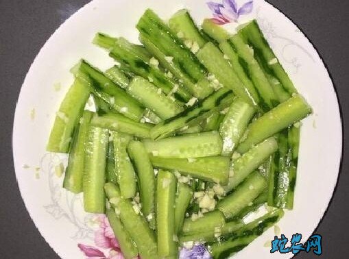 凉拌青瓜怎么做?凉拌青瓜比较脆的做法?