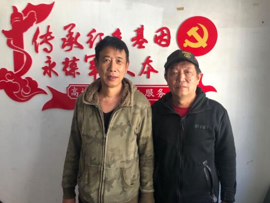 上海宝山一小区惊现2米1大毒蛇!竟然是眼镜王蛇!