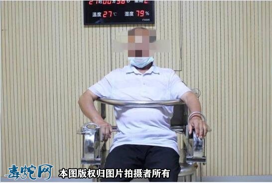 想赚点“快钱”!台州农民家里搜出500多条野生蛇!