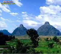 让人脸红的双乳峰、女阴洞 中国10大...
