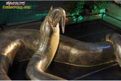 【泰坦巨蟒复原图】