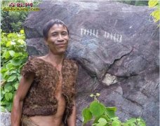 隐居深山40岁男子 过着原始人的生活...