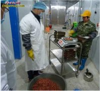 养蛇赚钱吗？人工养蛇的利润究竟有多大...