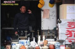 下岗职工成为捕鼠捕蛇达人 捕蛇手艺也...