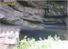 湖北现“地狱之门” 山洞巨大温差至今...