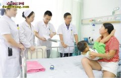 2岁宝宝被毒蛇咬伤！疑似发展到了肾功...