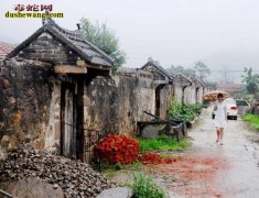 俗语：“麻面无须不可交，罗锅腰怀杀人...