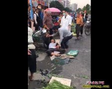 网上疯传！中山男子卖蛇反被毒蛇咬倒地...